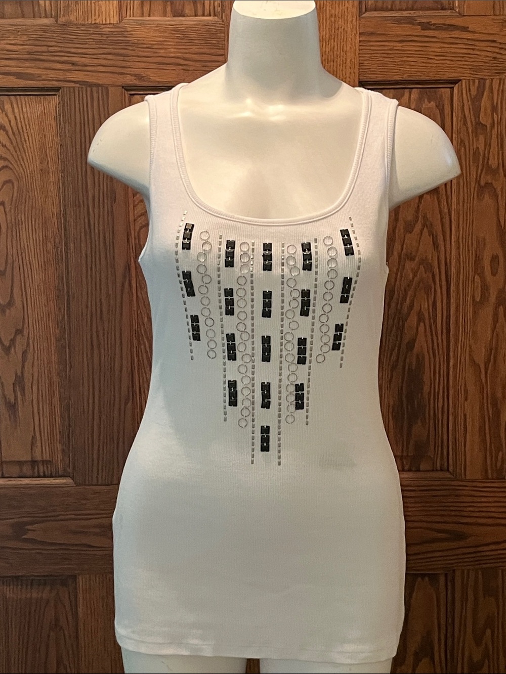 Alfani NWOT tank top with metal and bead embellishments L